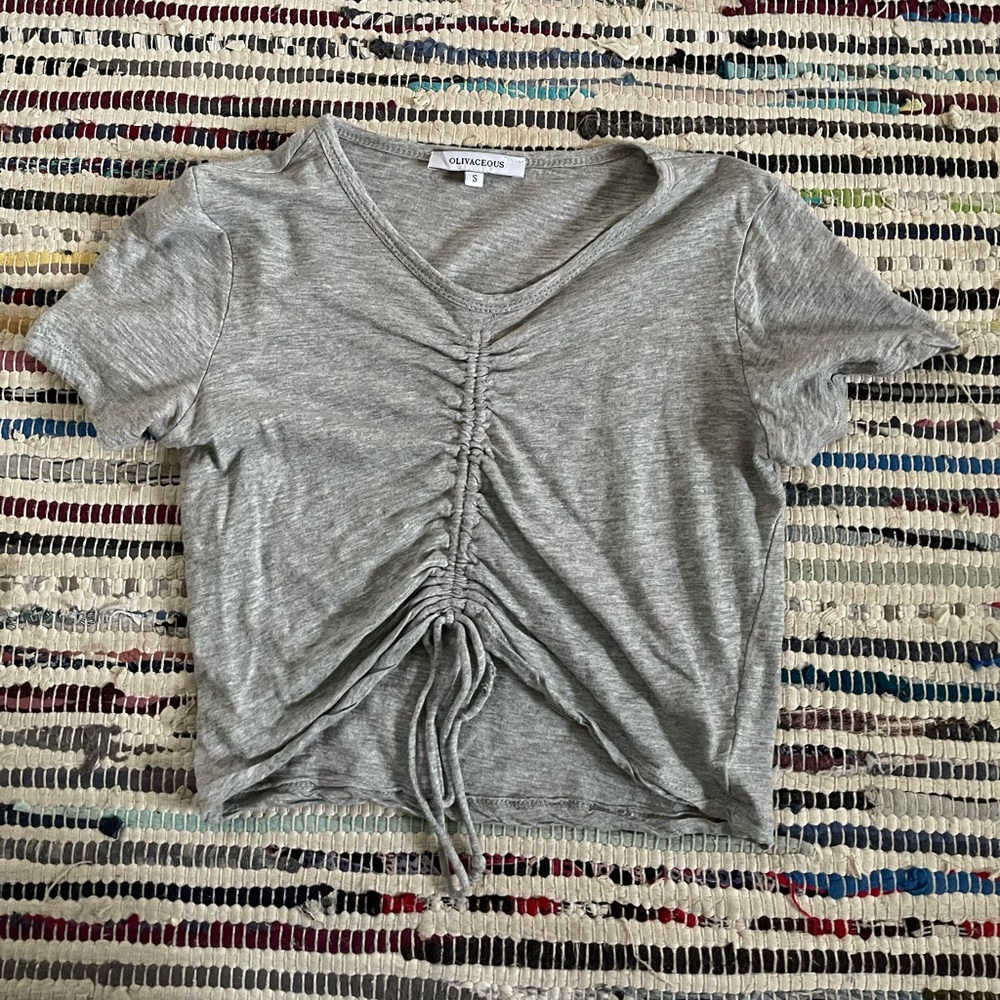 Grey top
